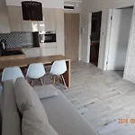 شقة Apartamenty Dziwnowek *